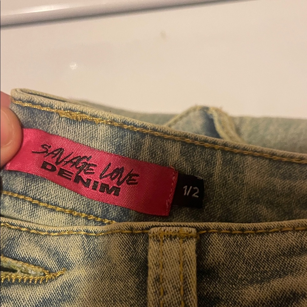 Stylish High Rise Jeans in Green - Picture 3 of 4